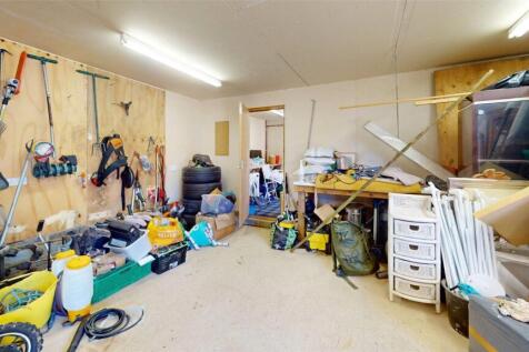 Triple Garage