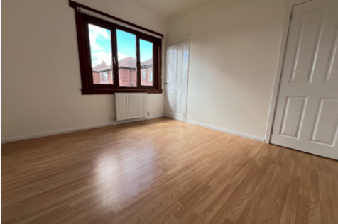Bedroom 1 (2)