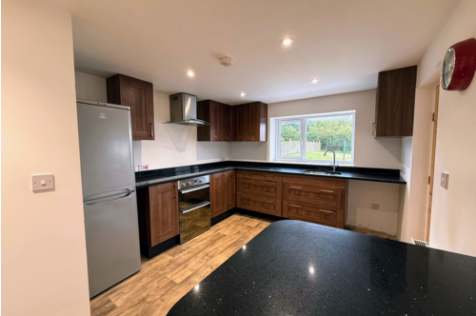 Kitchen (1)