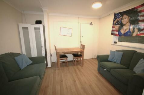 Living Room a.JPG