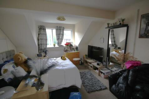 Bedroom 4a.JPG