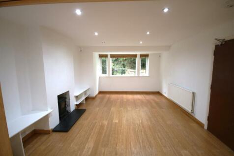 Living Room a.JPG