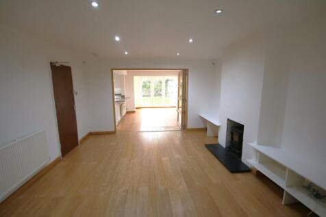 Living Room b.JPG
