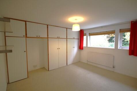 Bedroom 1b.JPG