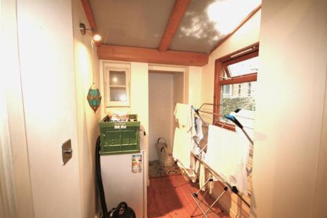 Utility Room.JPG