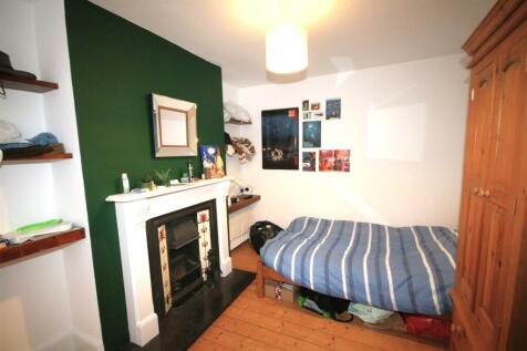Bedroom 1a.JPG