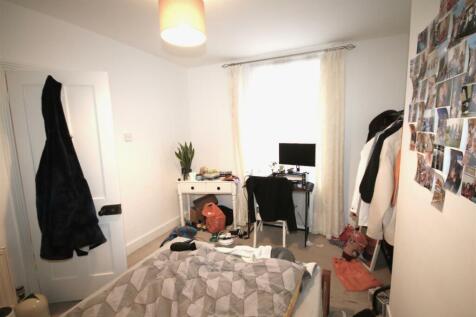 Bedroom 2a.JPG