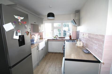 Kitchen c.JPG