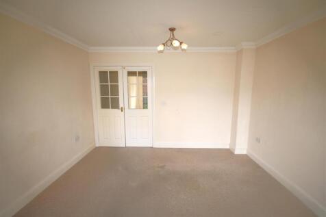 Living Room B.JPG