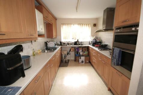 Kitchen a.JPG