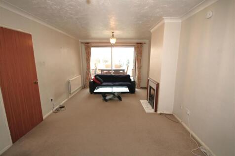 Living Room a.JPG