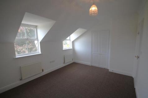 Master Bedroom b.JPG