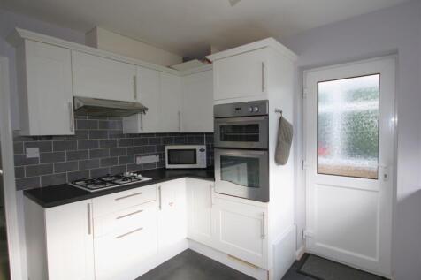 Kitchen c.JPG