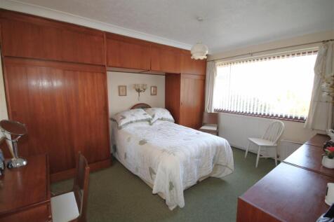Bedroom 1a.JPG