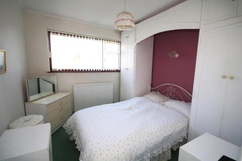 Bedroom 2a.JPG
