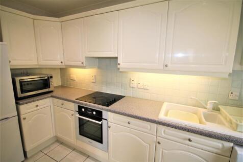 Kitchen 1.JPG
