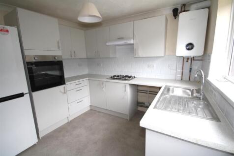 Kitchen b.JPG