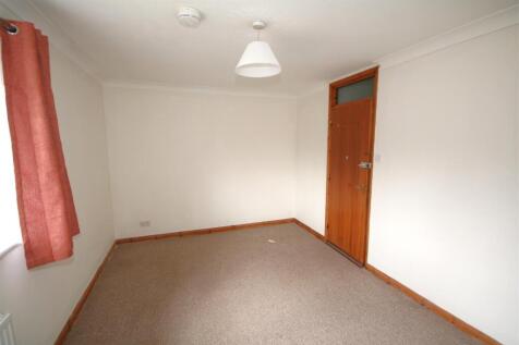Bedroom 1b.JPG