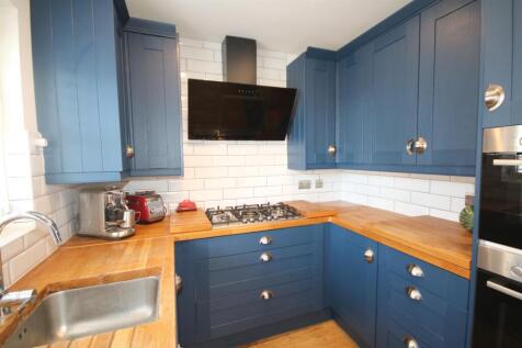 Kitchen b.JPG