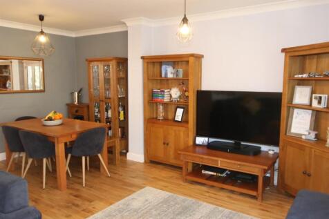 Living Area a.JPG