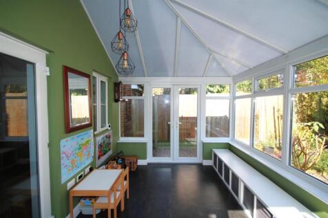 Conservatory b.JPG