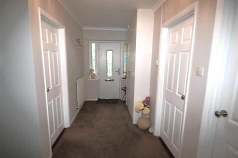 Hall b.JPG