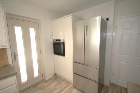 Kitchen c.JPG