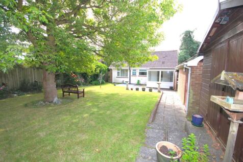 Rear Garden b.JPG