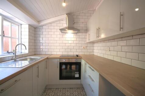 Kitchen a.JPG