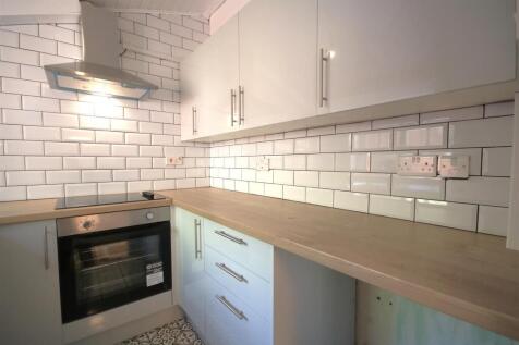 Kitchen c.JPG