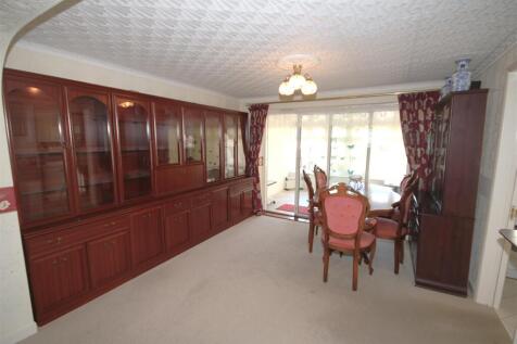 Dining Room a.JPG
