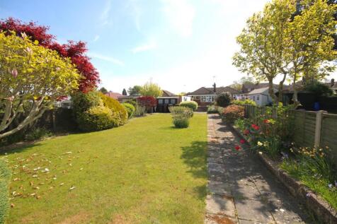 Rear Garden b.JPG