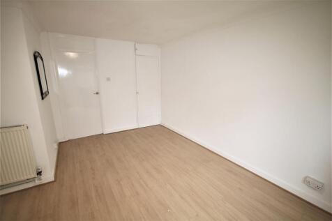 Living Room b.JPG