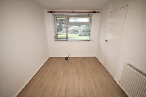 Bedroom a.JPG