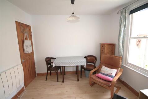 Living Room a.JPG