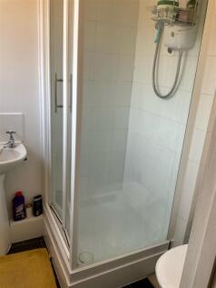 Shower Room.jpg