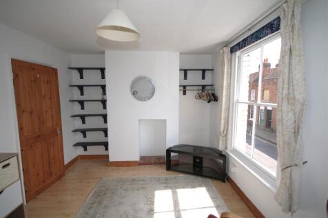 Bedroom 1b.JPG