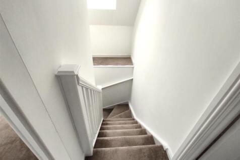 Stairs2.JPG