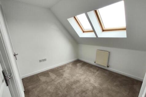 Bedroom 5.JPG