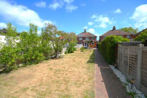 Rear Garden c.JPG