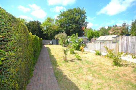 Rear Garden a.JPG
