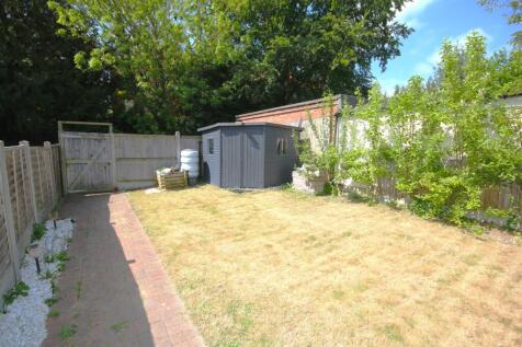 Rear Garden b.JPG