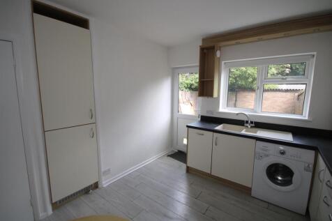 Kitchen b.JPG