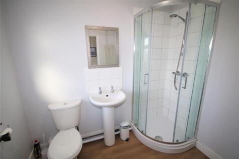 Bathroom.JPG