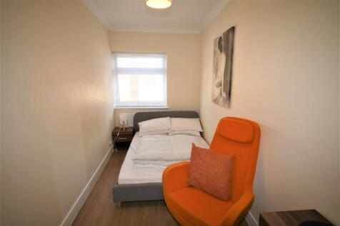 Bedroom b.JPG