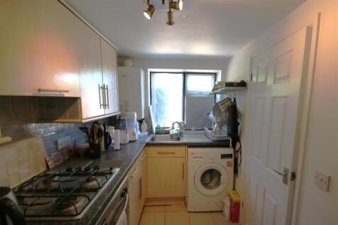 Kitchen b.JPG