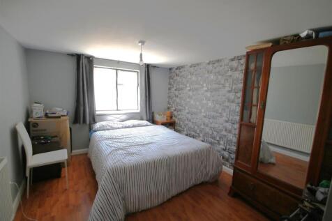 Bedroom 2a.JPG