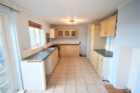 Kitchen a.JPG