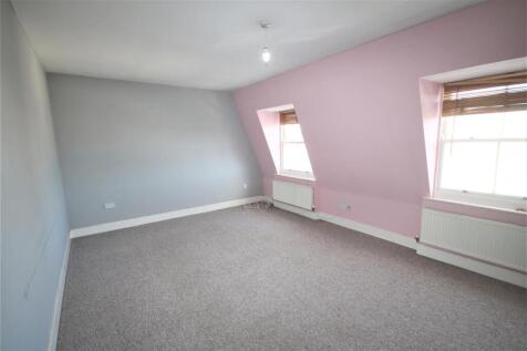 Living Room a.JPG