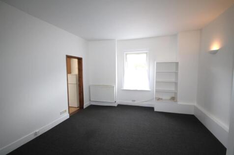 Living Room a.JPG